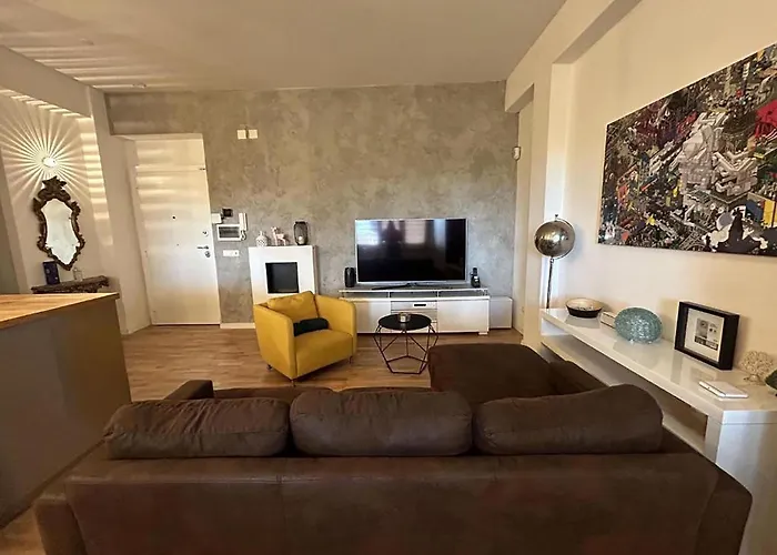 Novacella 38 By Ghor Apartament
